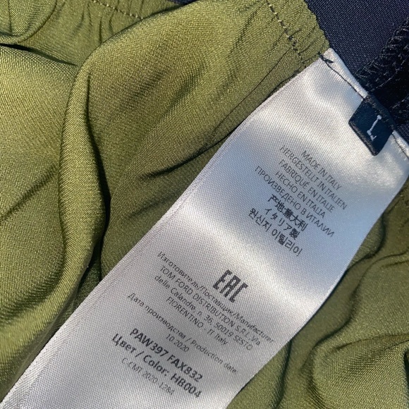 Velvet trimmed silk blend Tom Ford shorts - Picture 4 of 7